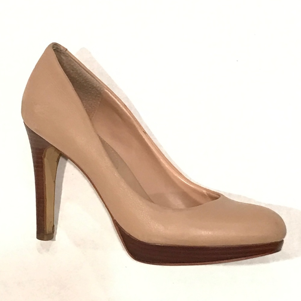 Banana Republic NUDE High Heel Pump‎ - 7.5
